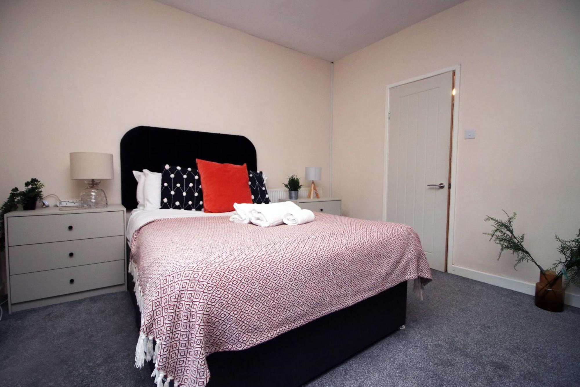 Abertillery Cosy 3Br Home, Scenic Views, Ideal For Walks & Work מראה חיצוני תמונה