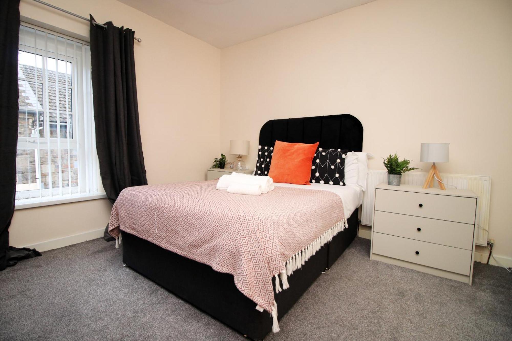 Abertillery Cosy 3Br Home, Scenic Views, Ideal For Walks & Work מראה חיצוני תמונה